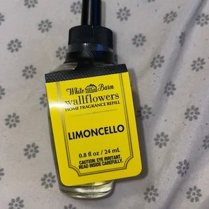 White barn wallflowers limoncellos